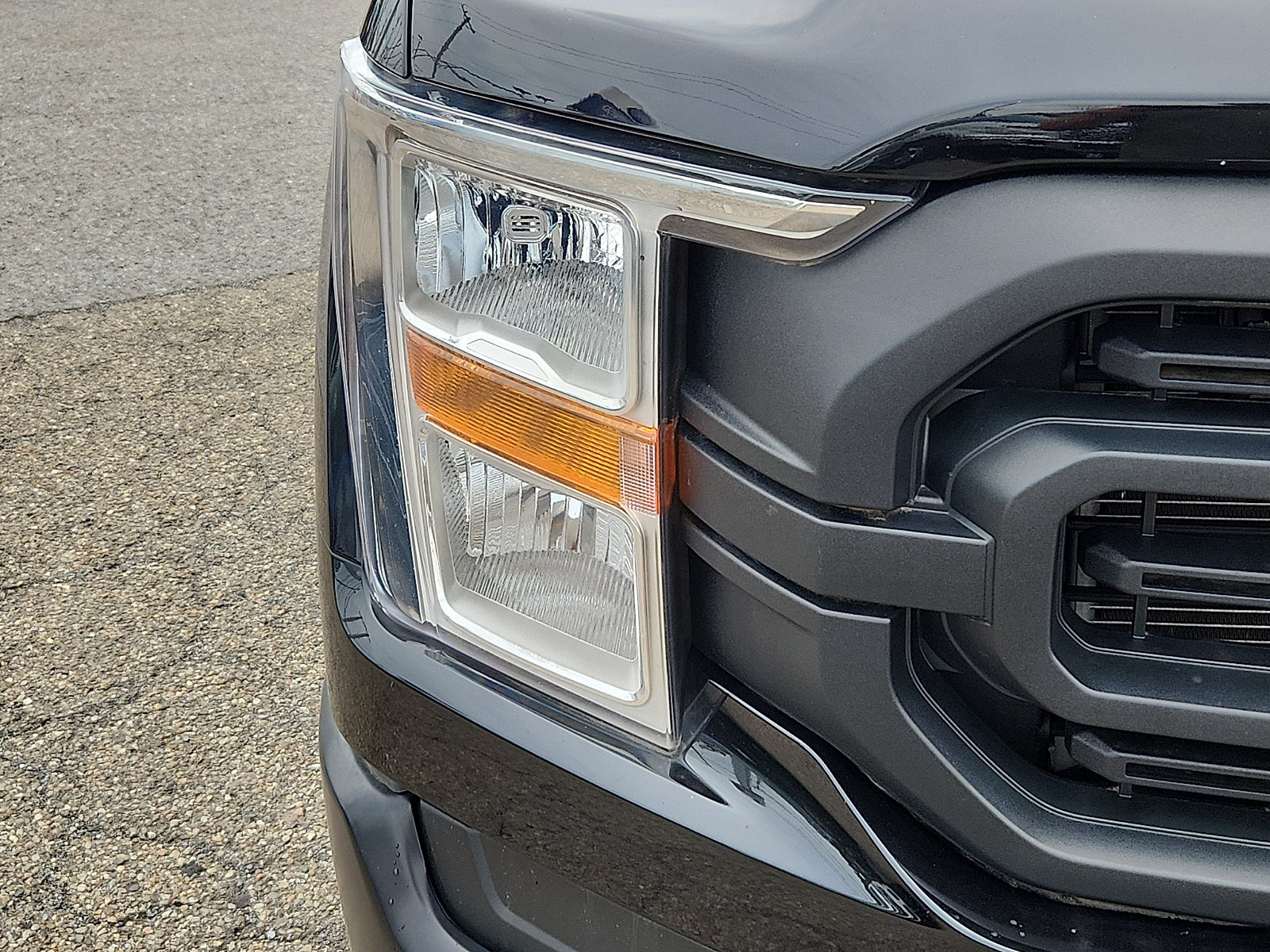 Certified 2022 Ford F150 XL RWD image 9
