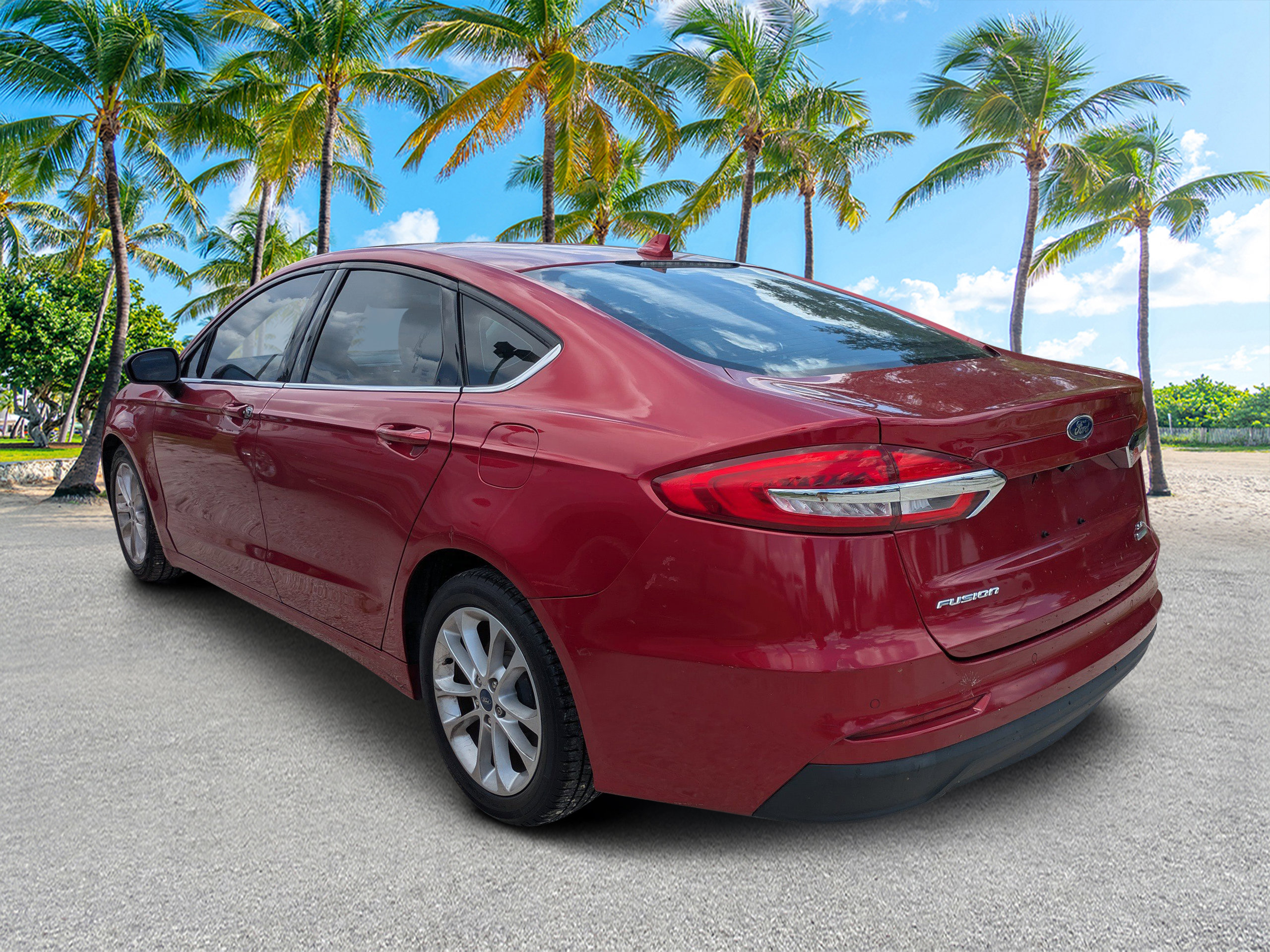 Certified 2020 Ford Fusion SE FWD image 5
