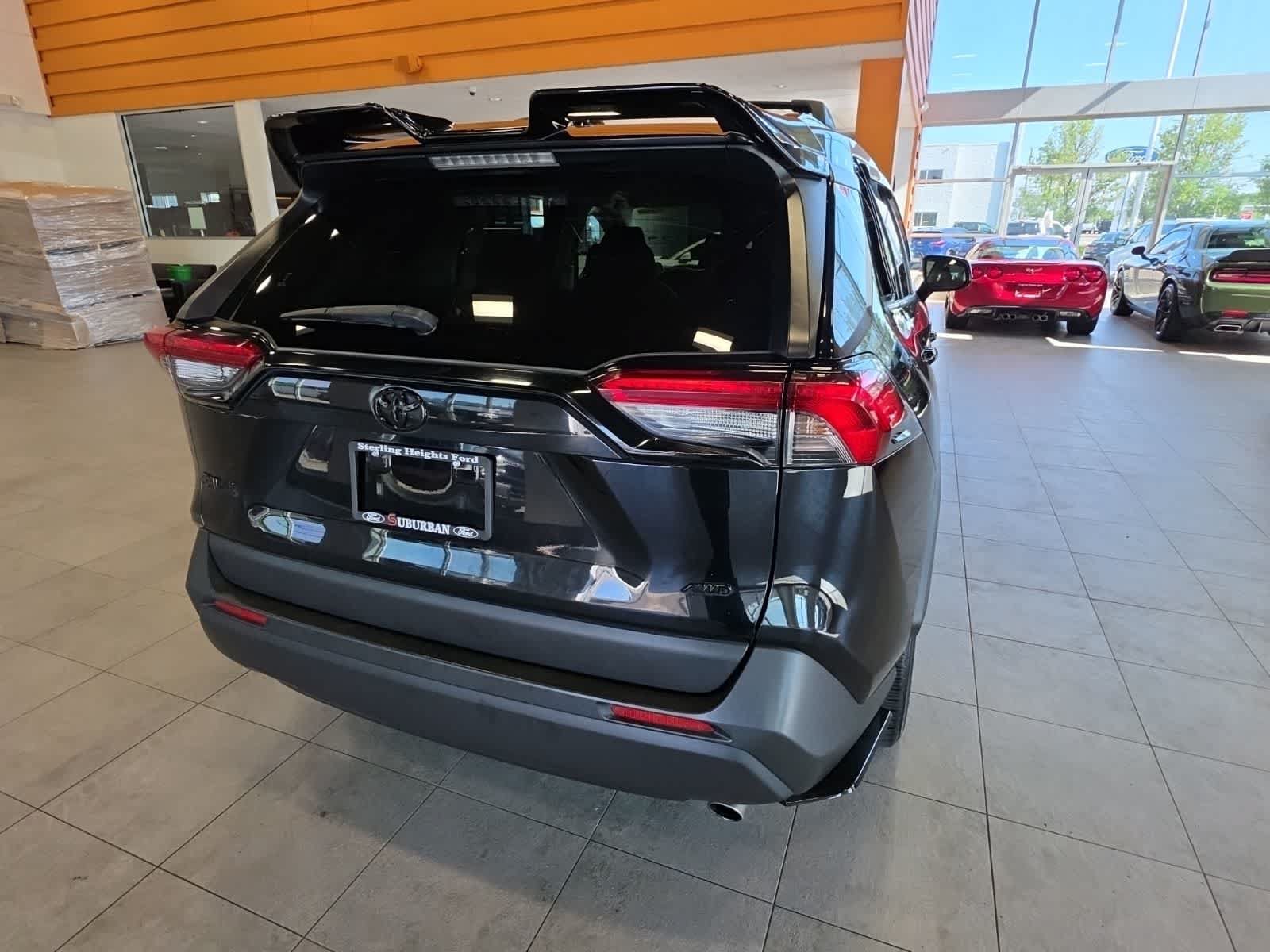 Used 2020 Toyota RAV4 LE w/ All Weather Liner Package AWD/4WD image 11