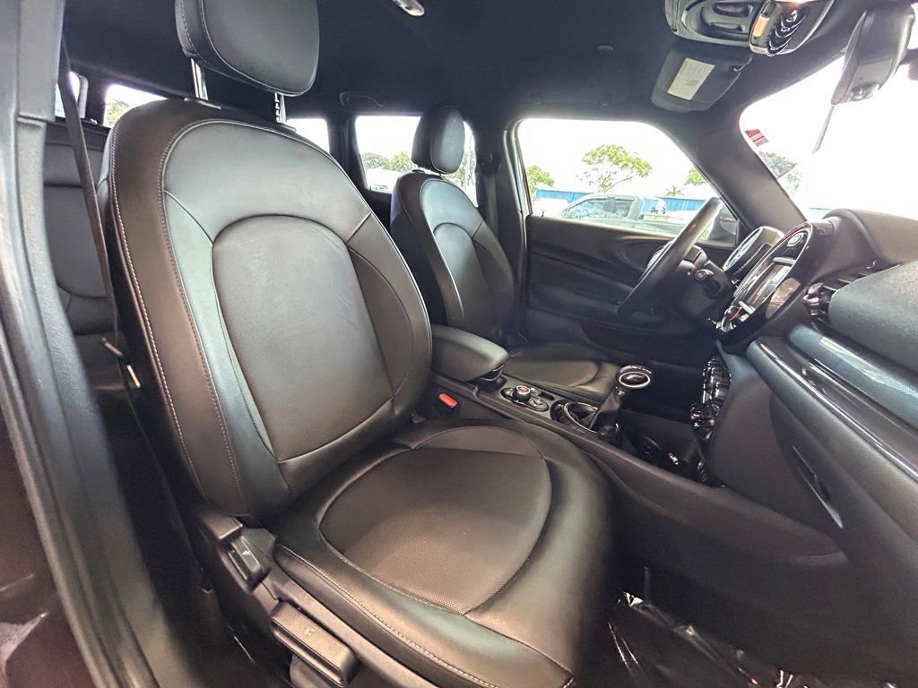 Used 2017 MINI Cooper Clubman FWD image 25