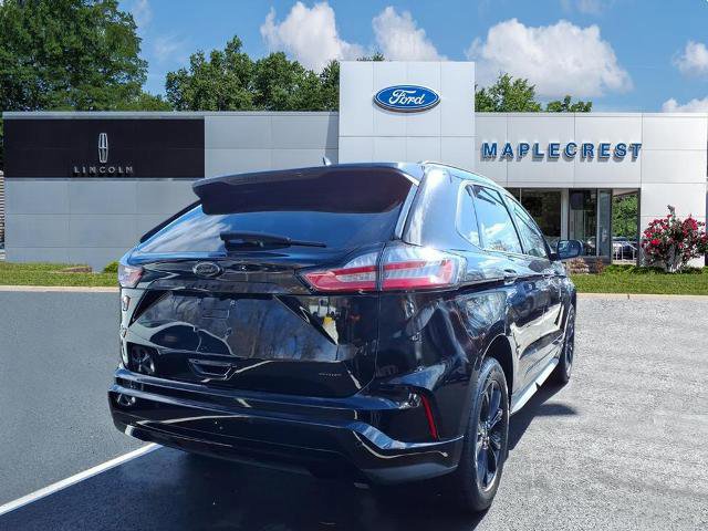Certified 2022 Ford Edge SE w/ Black Appearance Package image 5