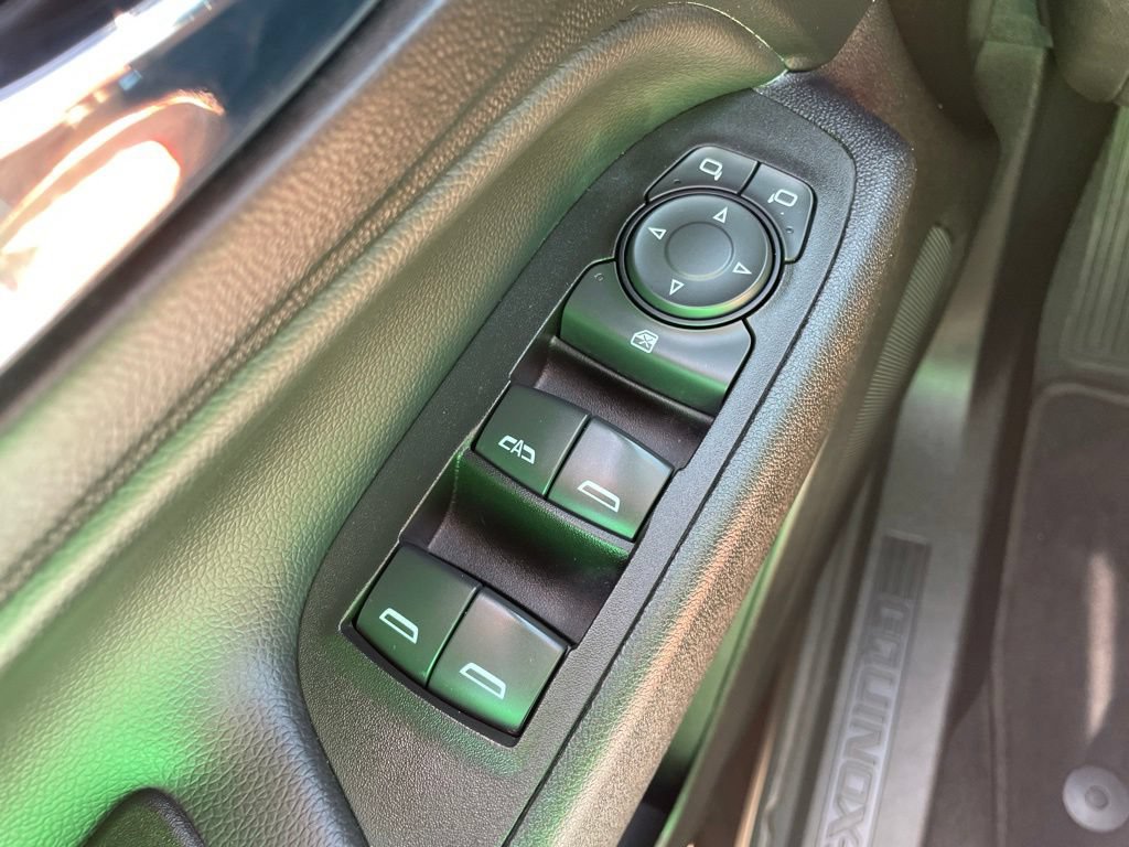 Used 2021 Chevrolet Equinox LT FWD image 23
