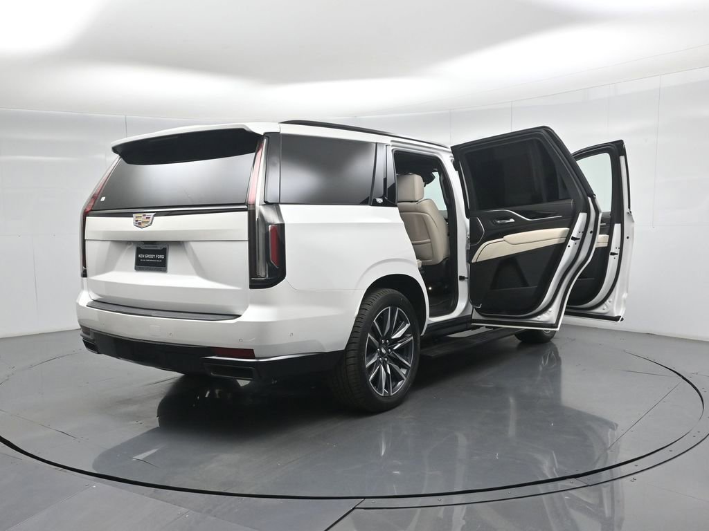 Used 2022 Cadillac Escalade Sport w/ Touring Package AWD/4WD image 6