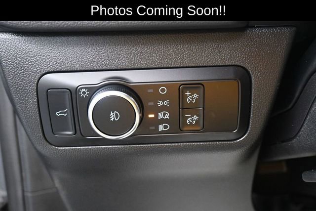 Certified 2025 Ford Escape ST-Line Select AWD/4WD image 8