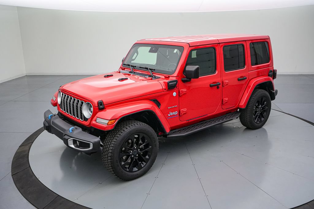 Used 2024 Jeep Wrangler Unlimited Sahara AWD/4WD image 8