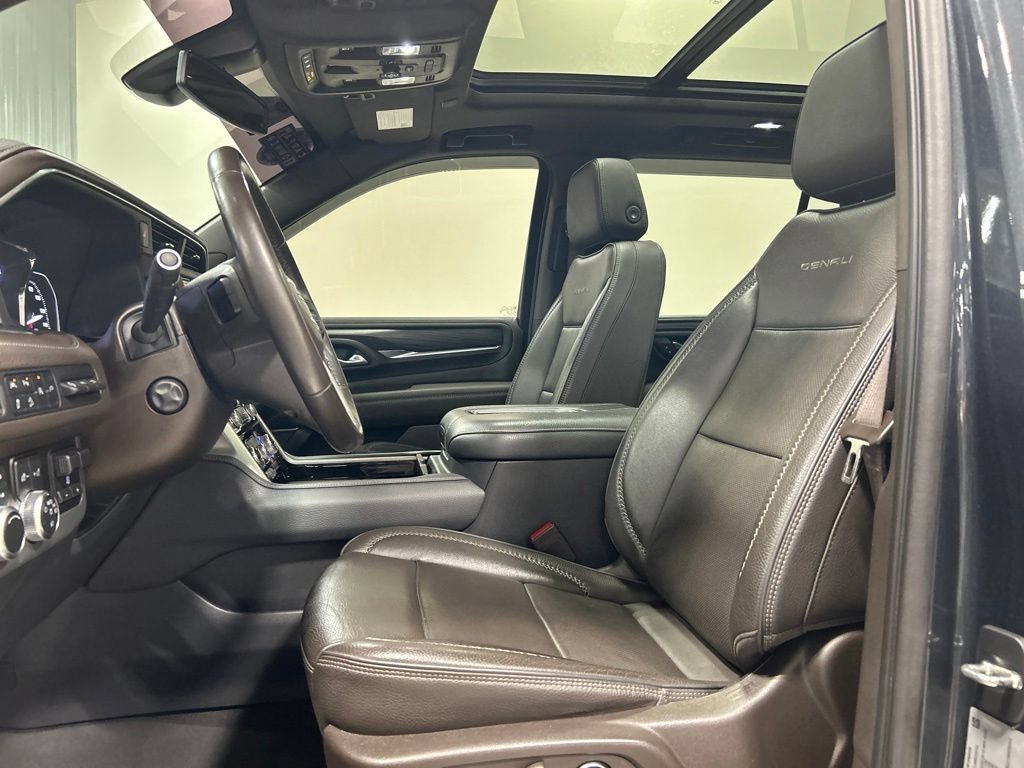 Used 2021 GMC Yukon Denali w/ Max Trailering Package AWD/4WD image 11