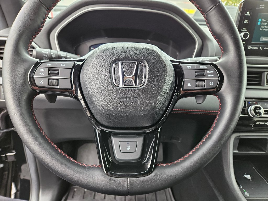 Used 2025 Honda Pilot Black Edition image 23