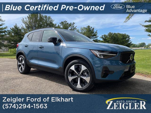 Used 2025 Volvo XC40 B5 Plus
