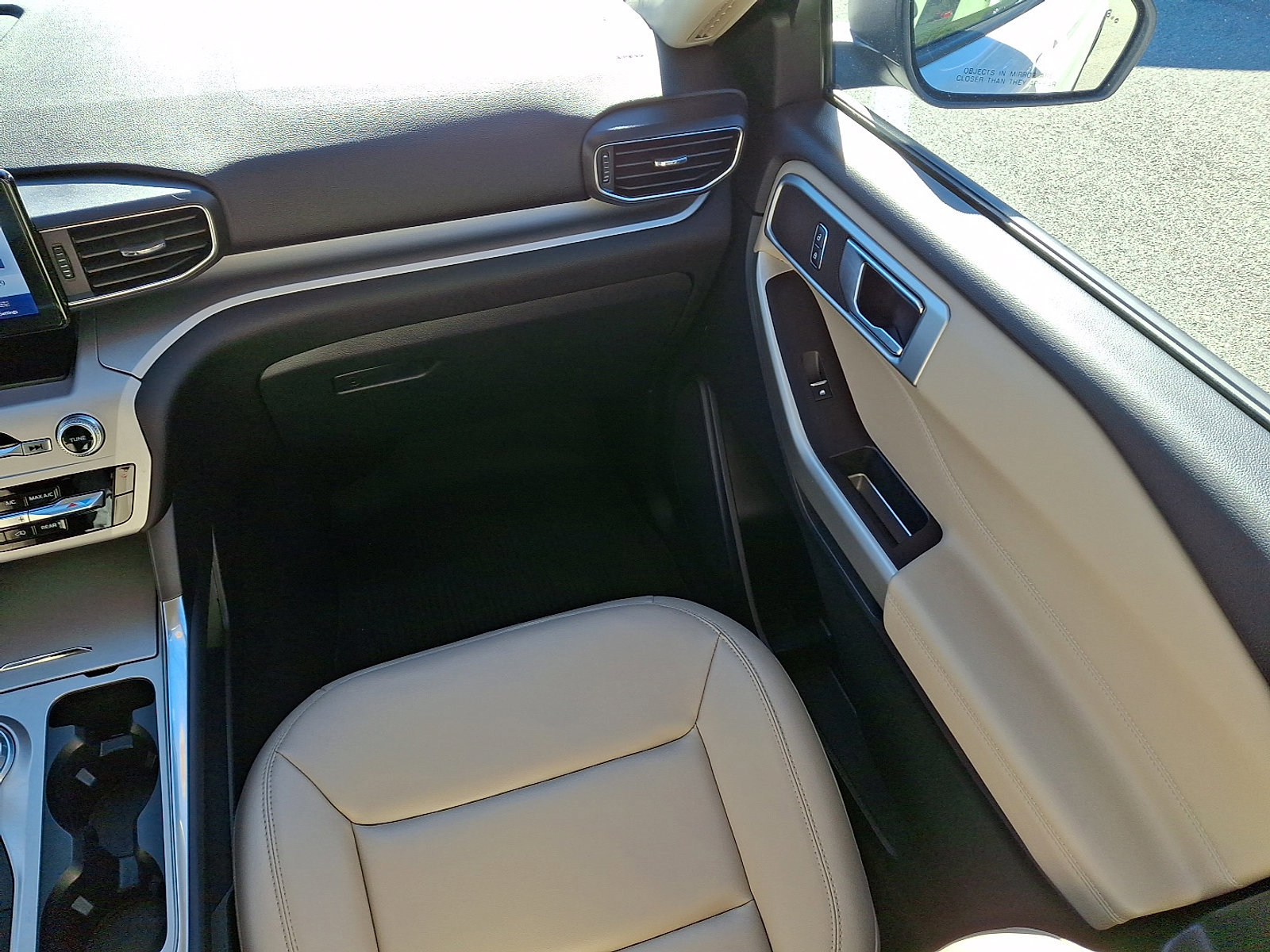 Certified 2023 Ford Explorer XLT w/ Equipment Group 202A image 16