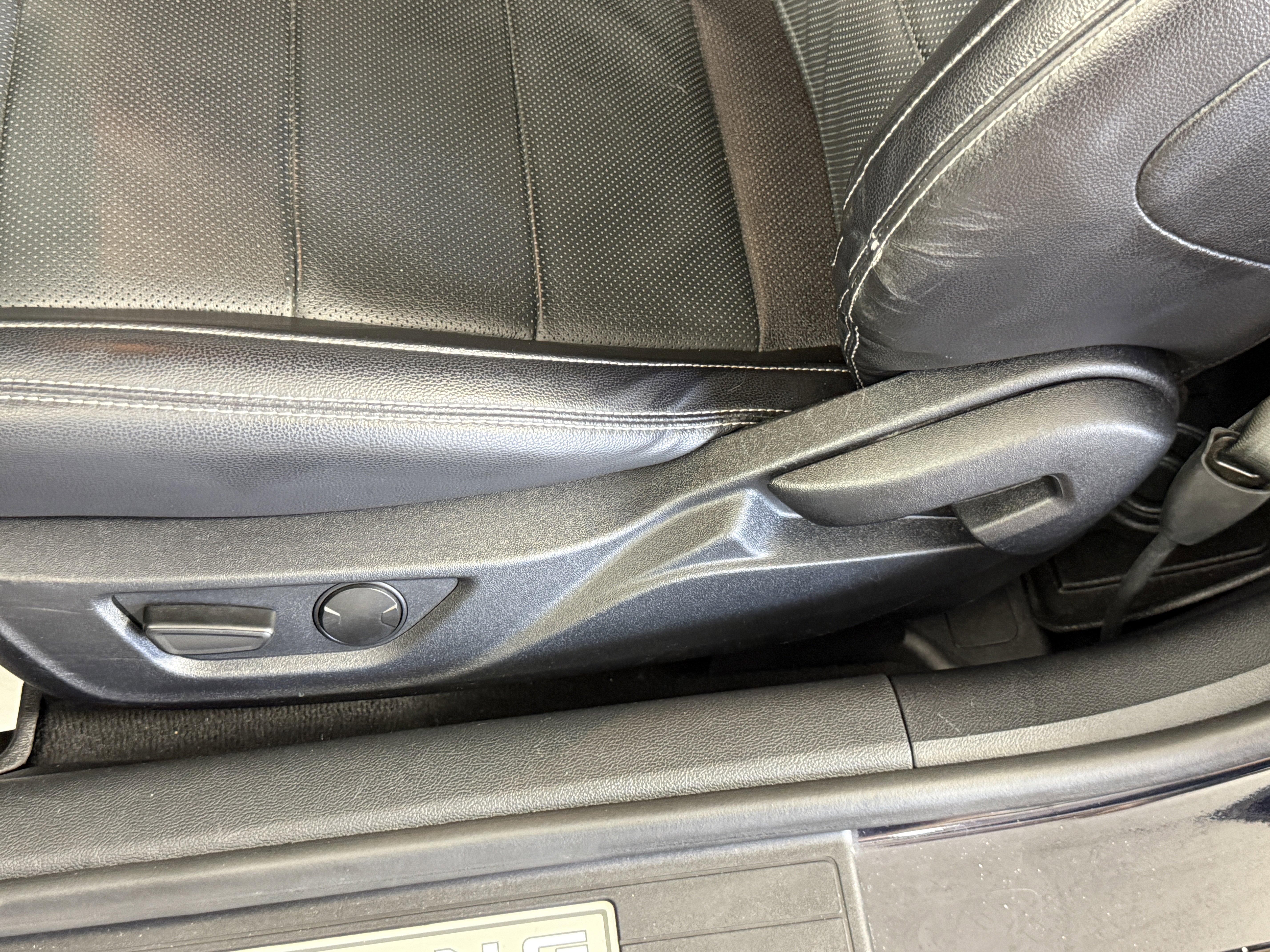 Certified 2021 Ford Mustang GT Premium w/ Ford Safe & Smart Package RWD image 18