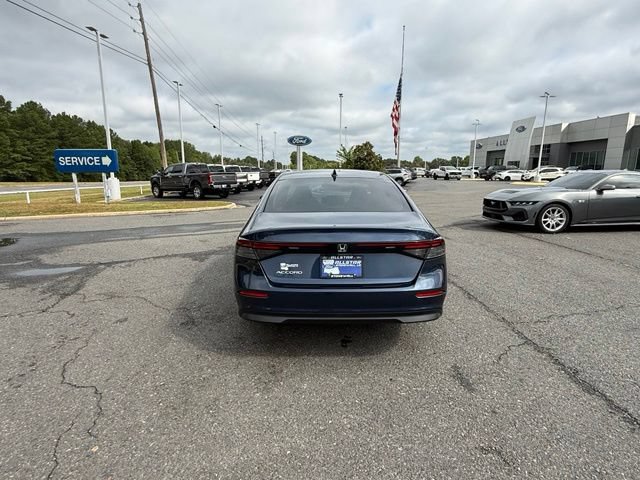 Used 2023 Honda Accord EX image 5