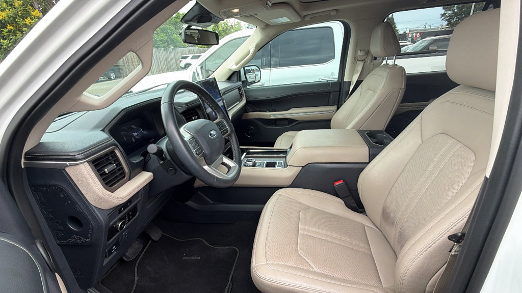 Certified 2023 Ford Expedition Limited RWD image 11