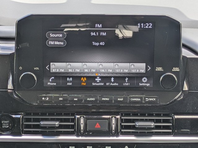 Used 2025 Nissan Pathfinder SL FWD image 19