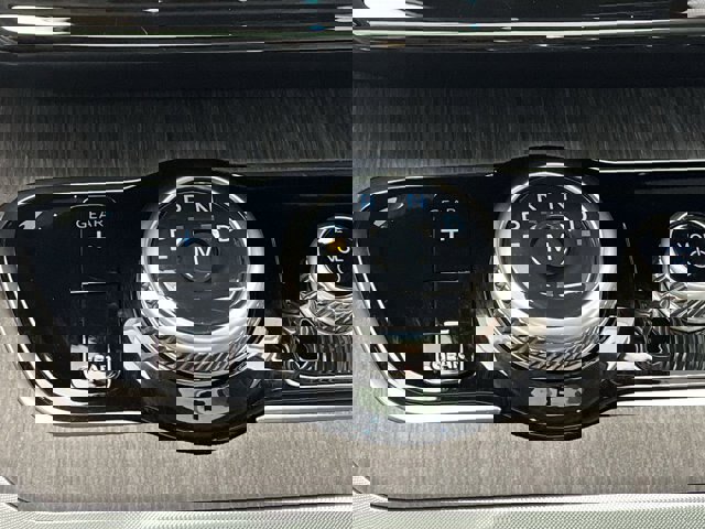 Certified 2025 Ford Expedition Platinum w/ Platinum Ultimate Package image 28