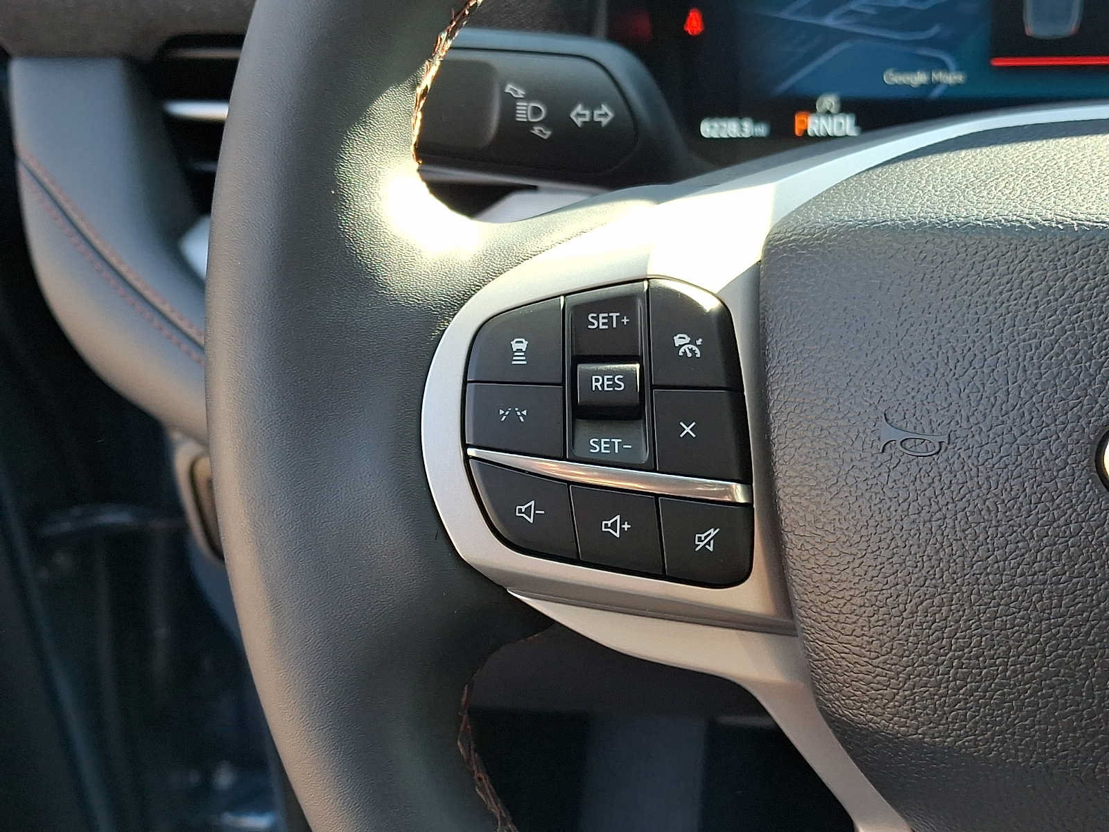 Certified 2025 Ford Explorer Active w/ Active Comfort Package AWD/4WD image 21