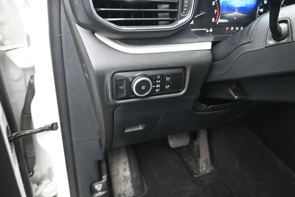 Certified 2023 Ford Explorer XLT w/ Equipment Group 202A RWD image 13