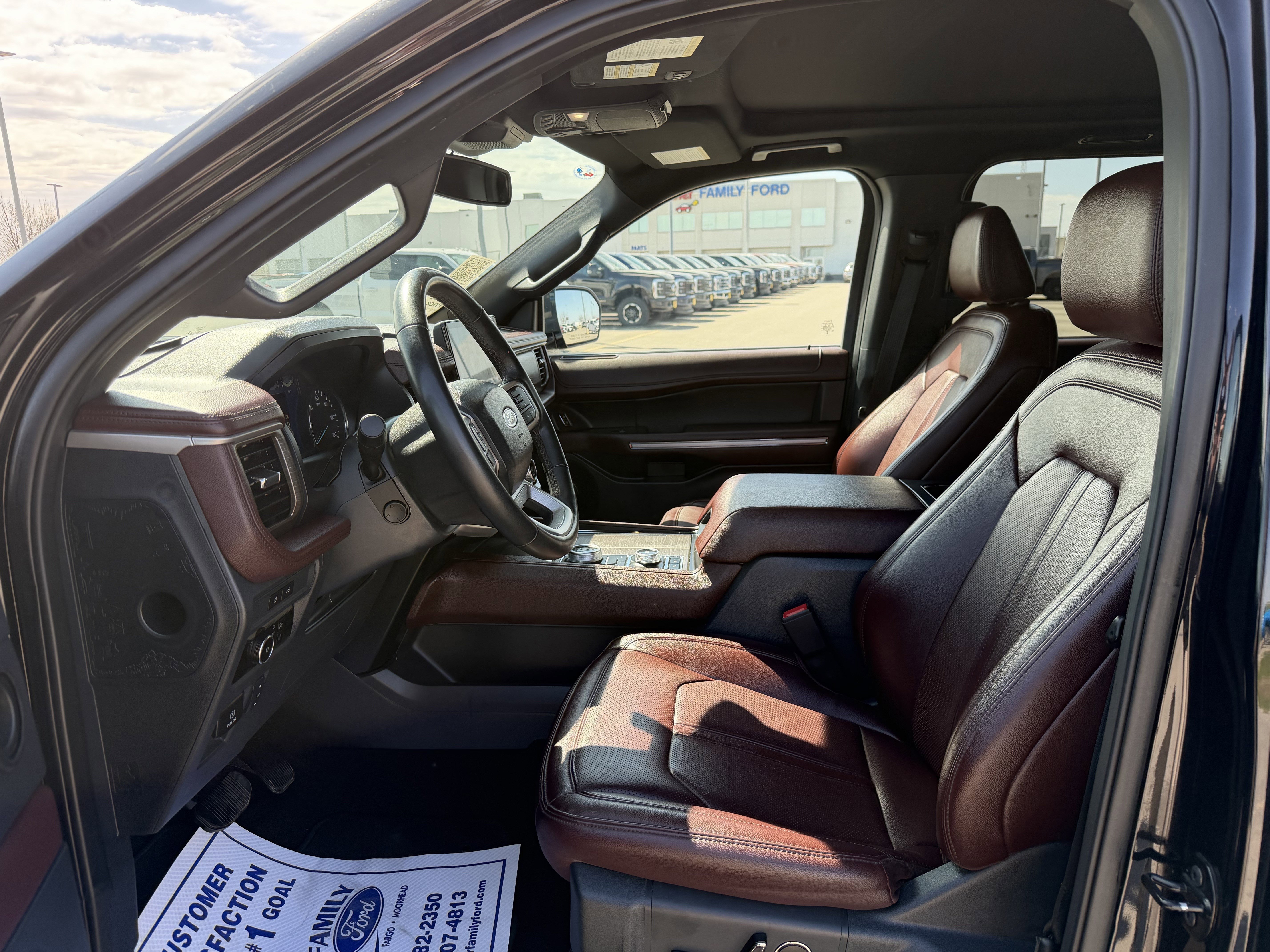 Certified 2024 Ford Expedition Limited AWD/4WD image 18