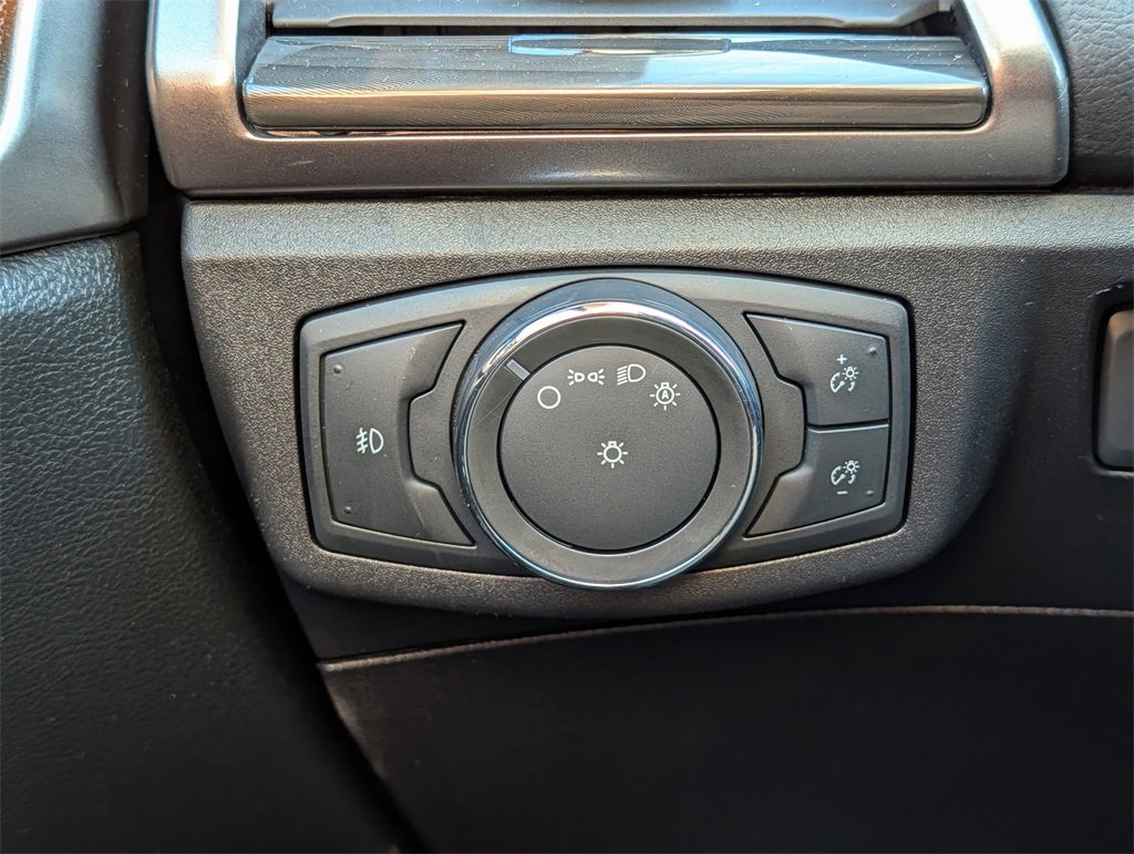 Certified 2017 Ford Fusion SE w/ Equipment Group 202A image 16