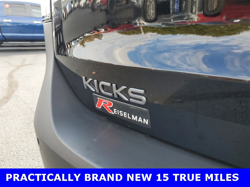 Used 2025 Nissan Kicks SV image 6