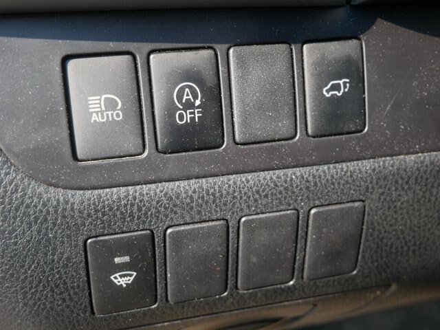 Used 2019 Toyota Highlander XLE AWD/4WD image 15