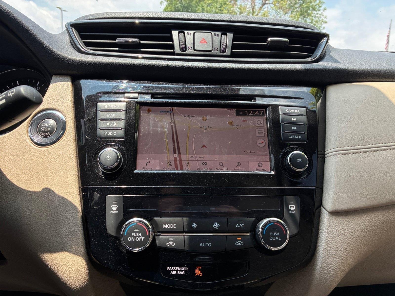 Used 2018 Nissan Rogue SL w/ Premium Package FWD image 12
