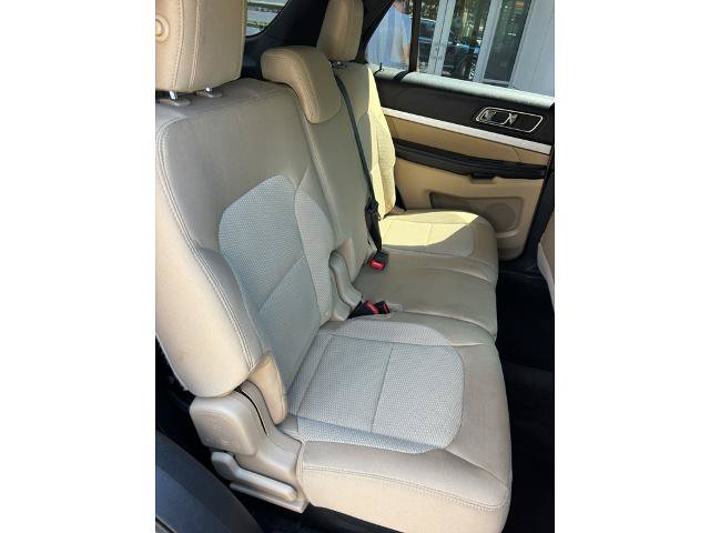 Certified 2017 Ford Explorer XLT w/ Equipment Group 201A FWD image 8