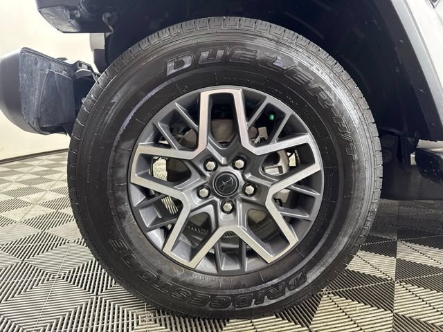 Used 2026 Jeep Wrangler Unlimited Sahara AWD/4WD image 8