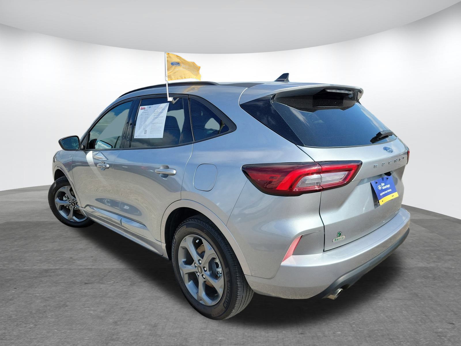 Certified 2024 Ford Escape ST-Line image 2