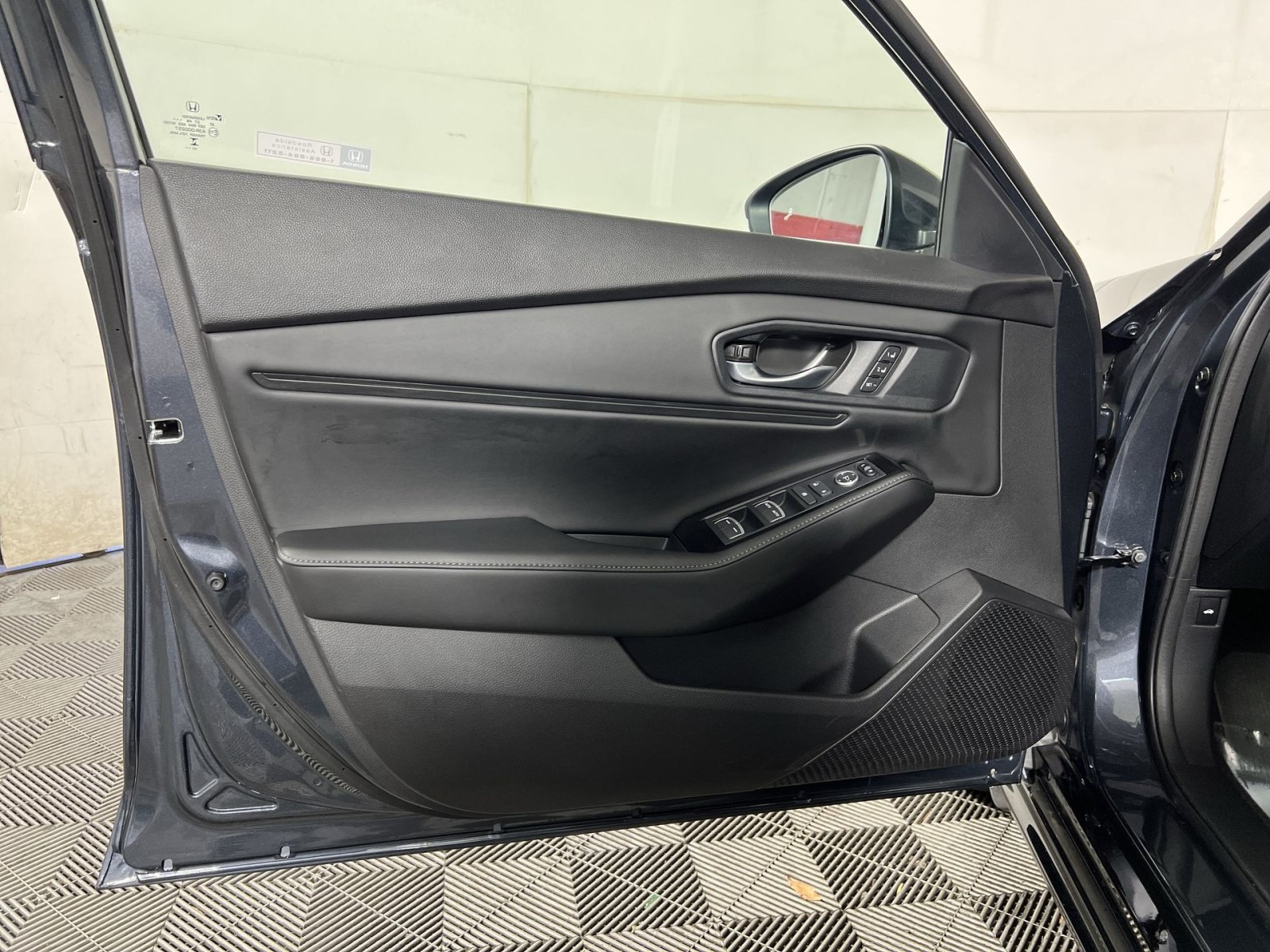 Used 2024 Honda Accord Touring image 14