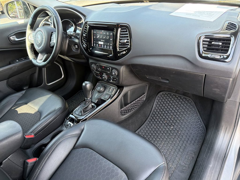 Used 2019 Jeep Compass Latitude AWD/4WD image 29