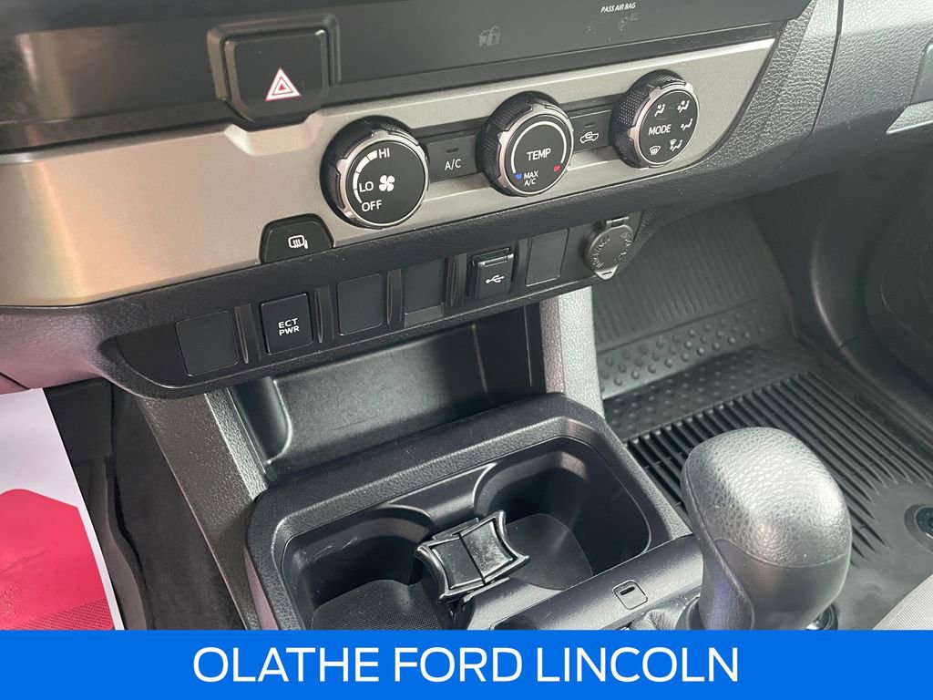 Used 2022 Toyota Tacoma SR image 12