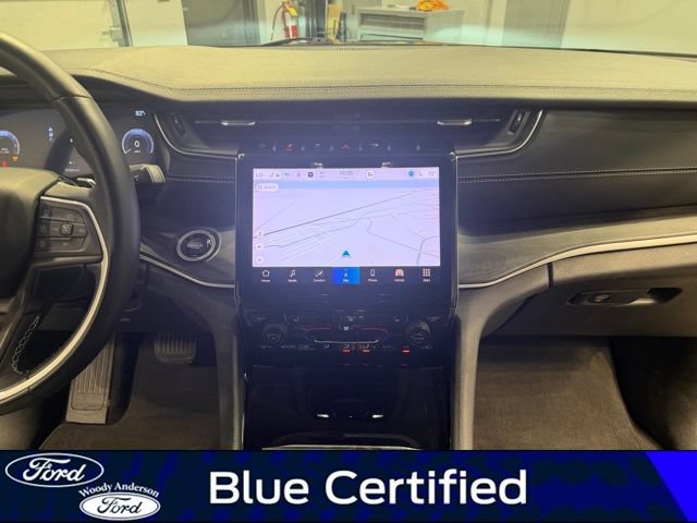 Used 2022 Jeep Grand Cherokee L Limited w/ Trailer Tow Group (B) AWD/4WD image 15