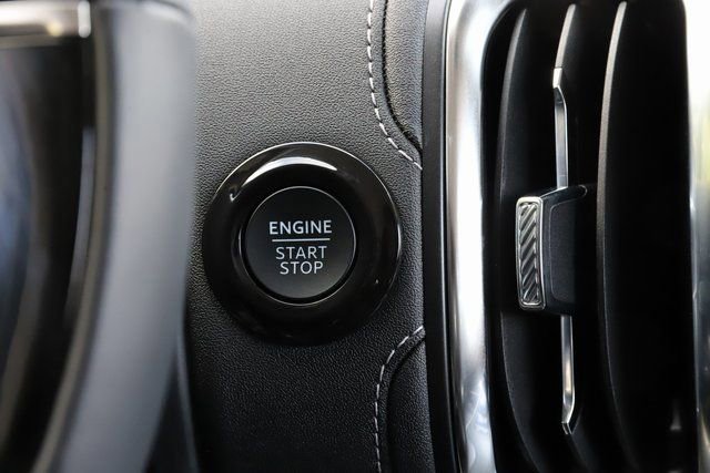 Certified 2025 Ford Expedition Platinum w/ Driver's Package image 33