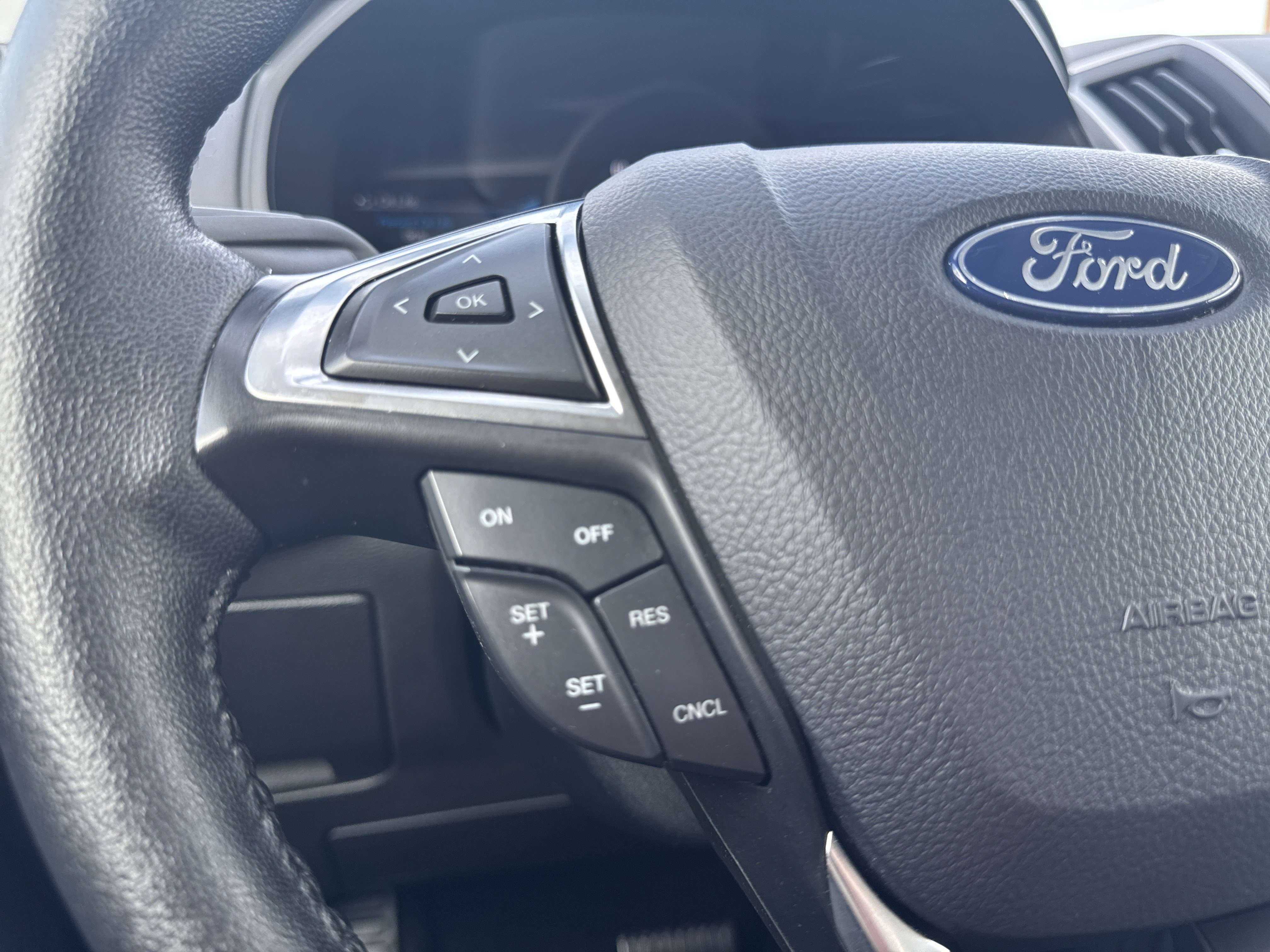 Certified 2024 Ford Edge SEL image 31