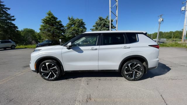 Used 2022 Mitsubishi Outlander SE AWD/4WD image 5