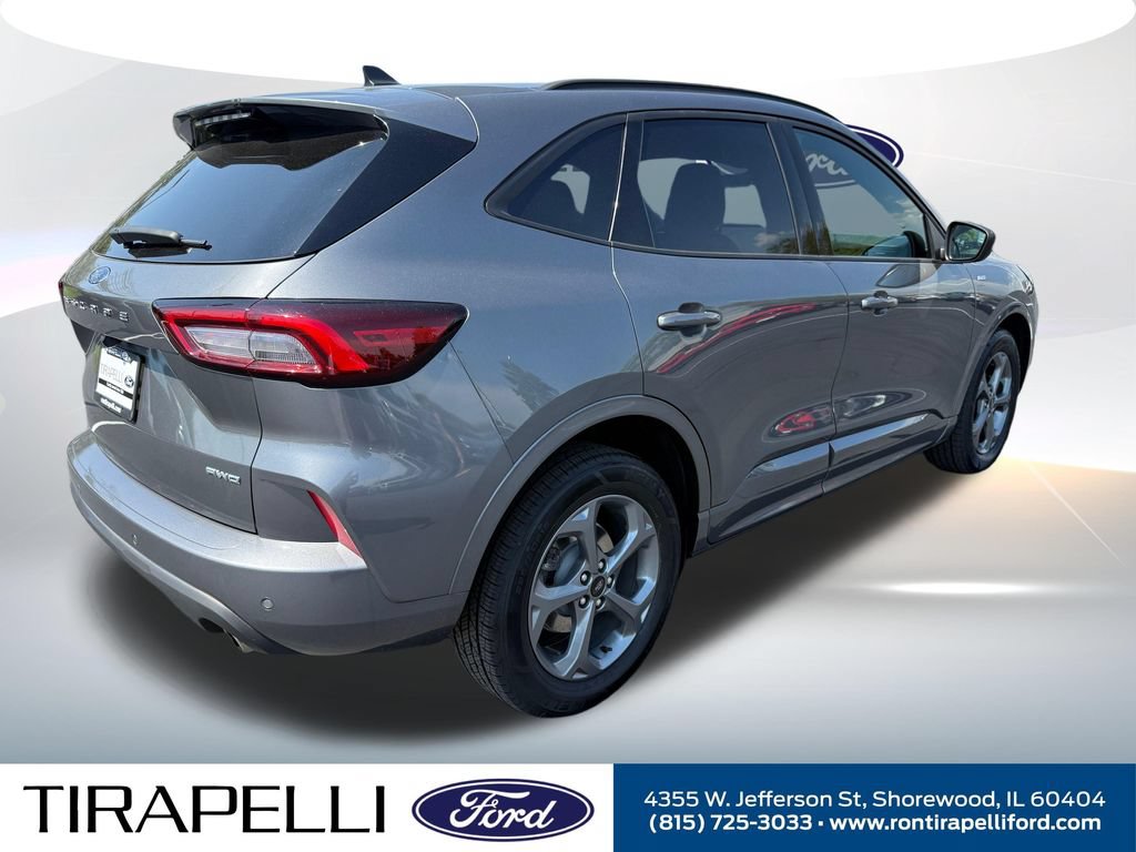 Certified 2023 Ford Escape ST-Line w/ Tech Pack #1 AWD/4WD image 9
