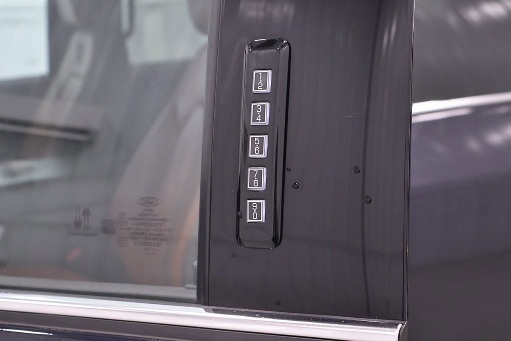 Certified 2022 Ford F450 King Ranch w/ FX4 Off-Road Package image 41