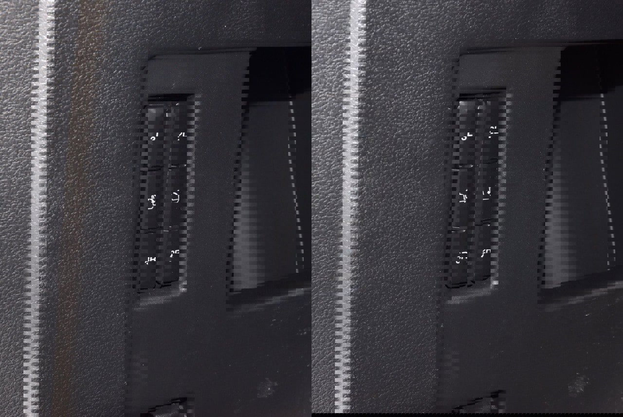 Certified 2024 Ford Expedition Limited image 40