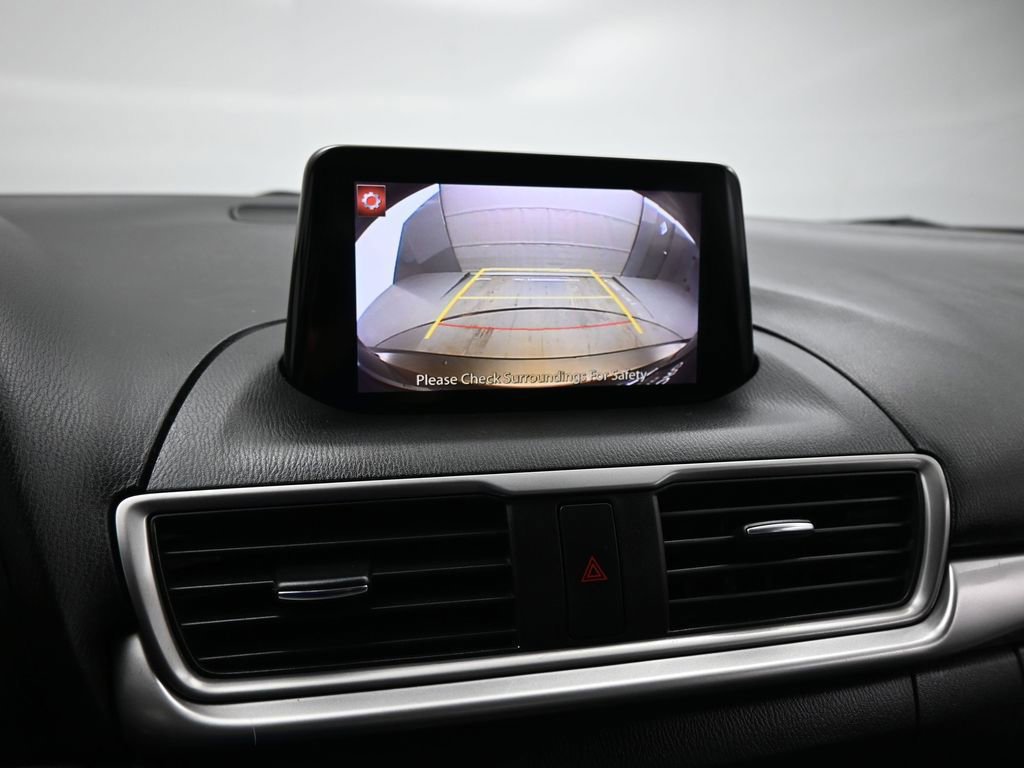 Used 2018 MAZDA MAZDA3 Sport image 41