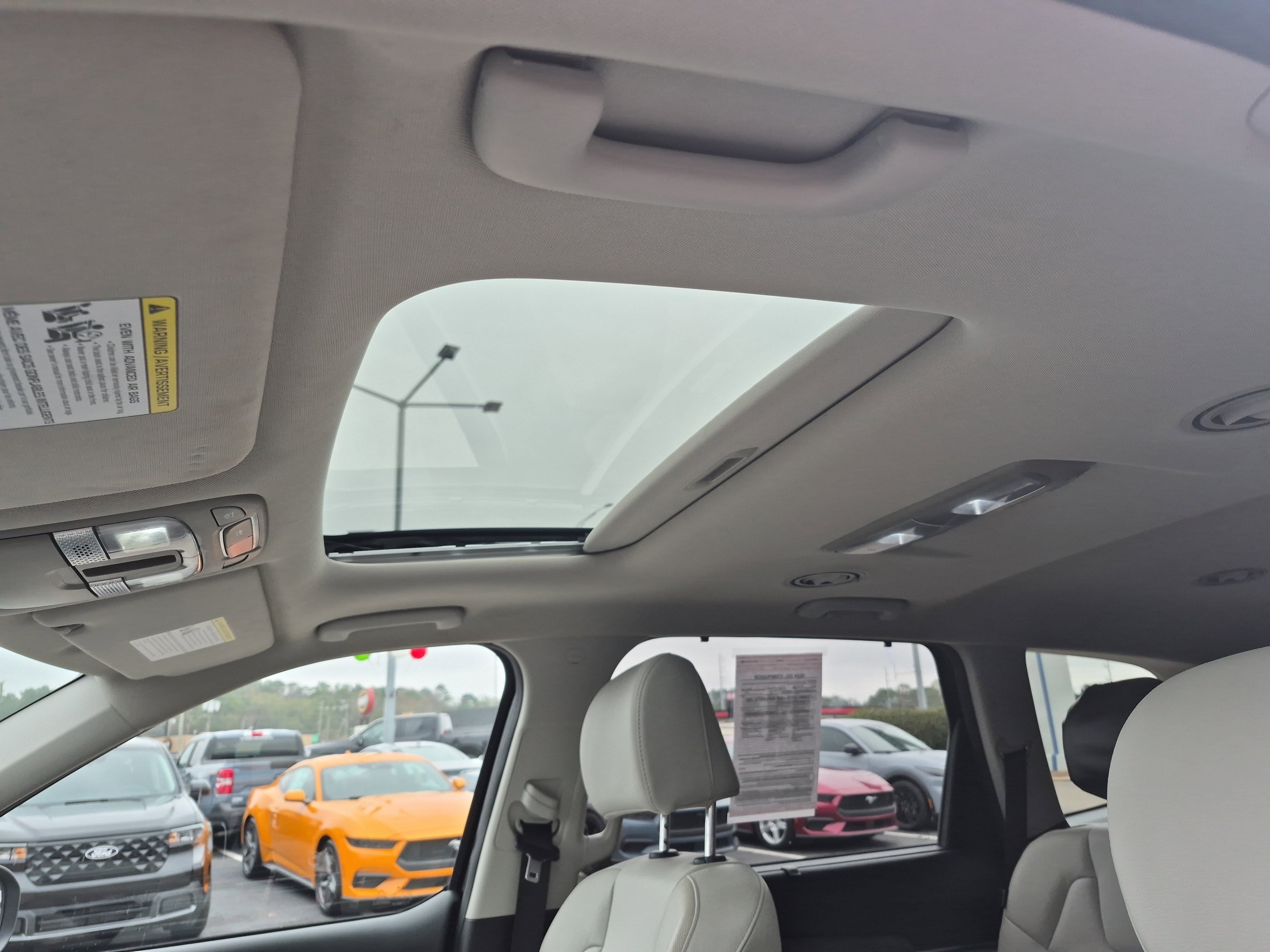 Used 2024 Kia Telluride EX w/ EX Captain's Chair Package image 8