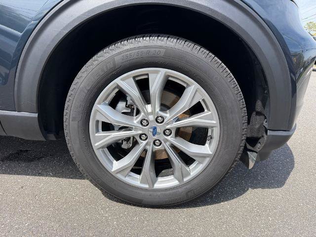Certified 2023 Ford Explorer Limited w/ Limited Technology Package AWD/4WD image 11
