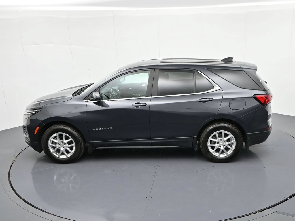 Used 2022 Chevrolet Equinox LT w/ Driver Convenience Package AWD/4WD image 26