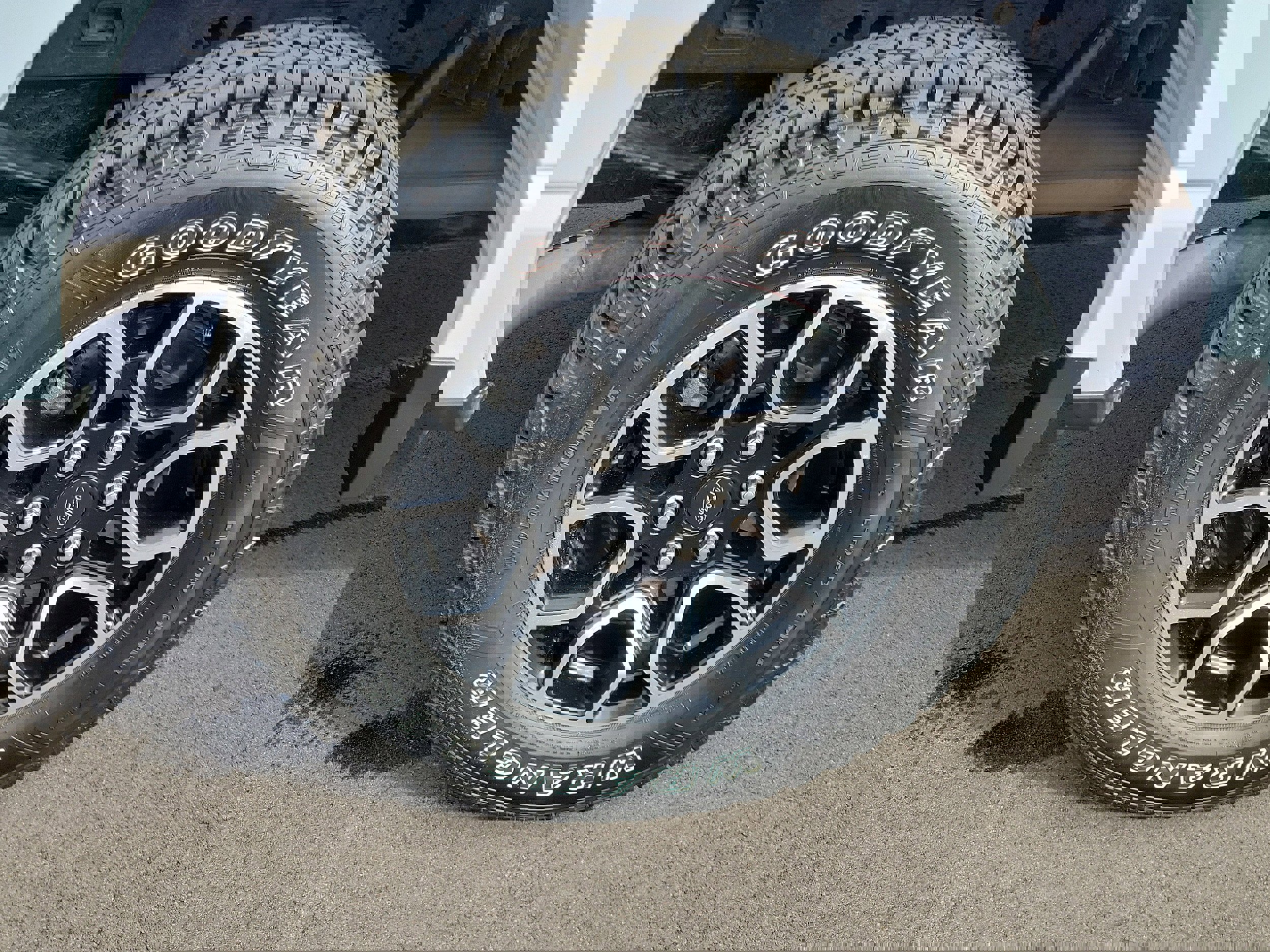 Certified 2022 Ford F150 XLT w/ Equipment Group 302A High image 6