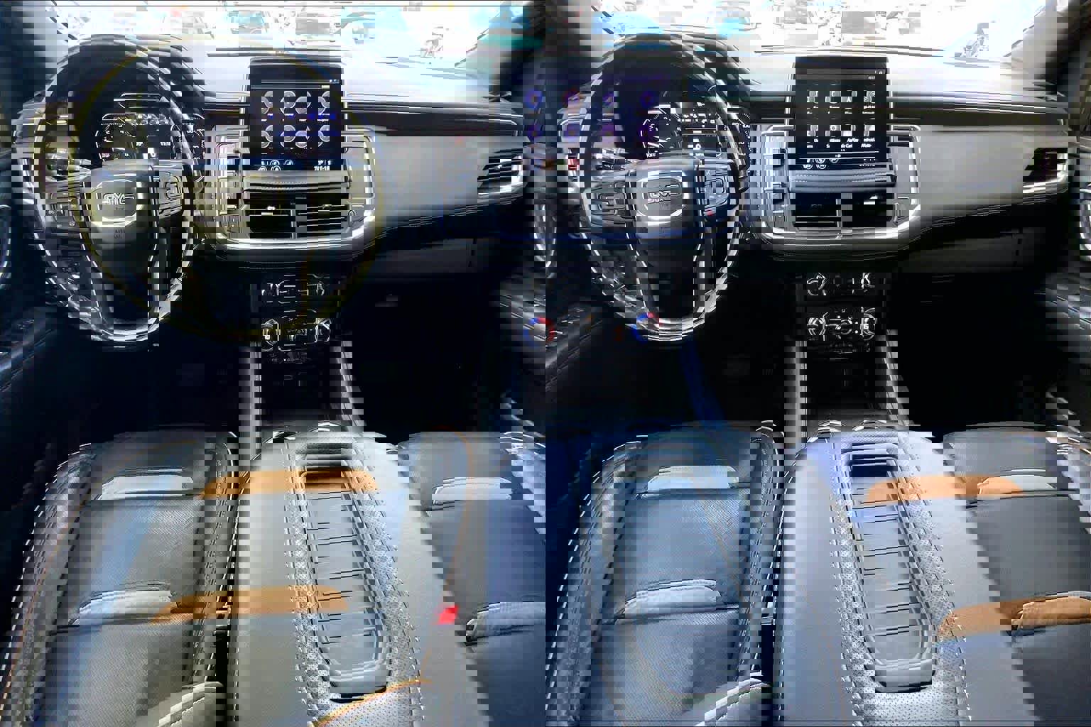 Used 2021 GMC Yukon AT4 w/ AT4 Premium Package image 15