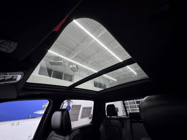 Used 2020 RAM 1500 Sport w/ Night Edition image 11