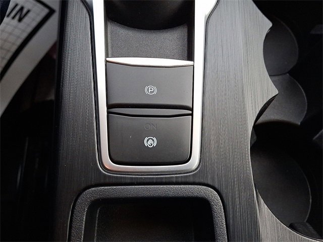 Certified 2023 Ford Escape Platinum w/ Premium Technology Package image 24