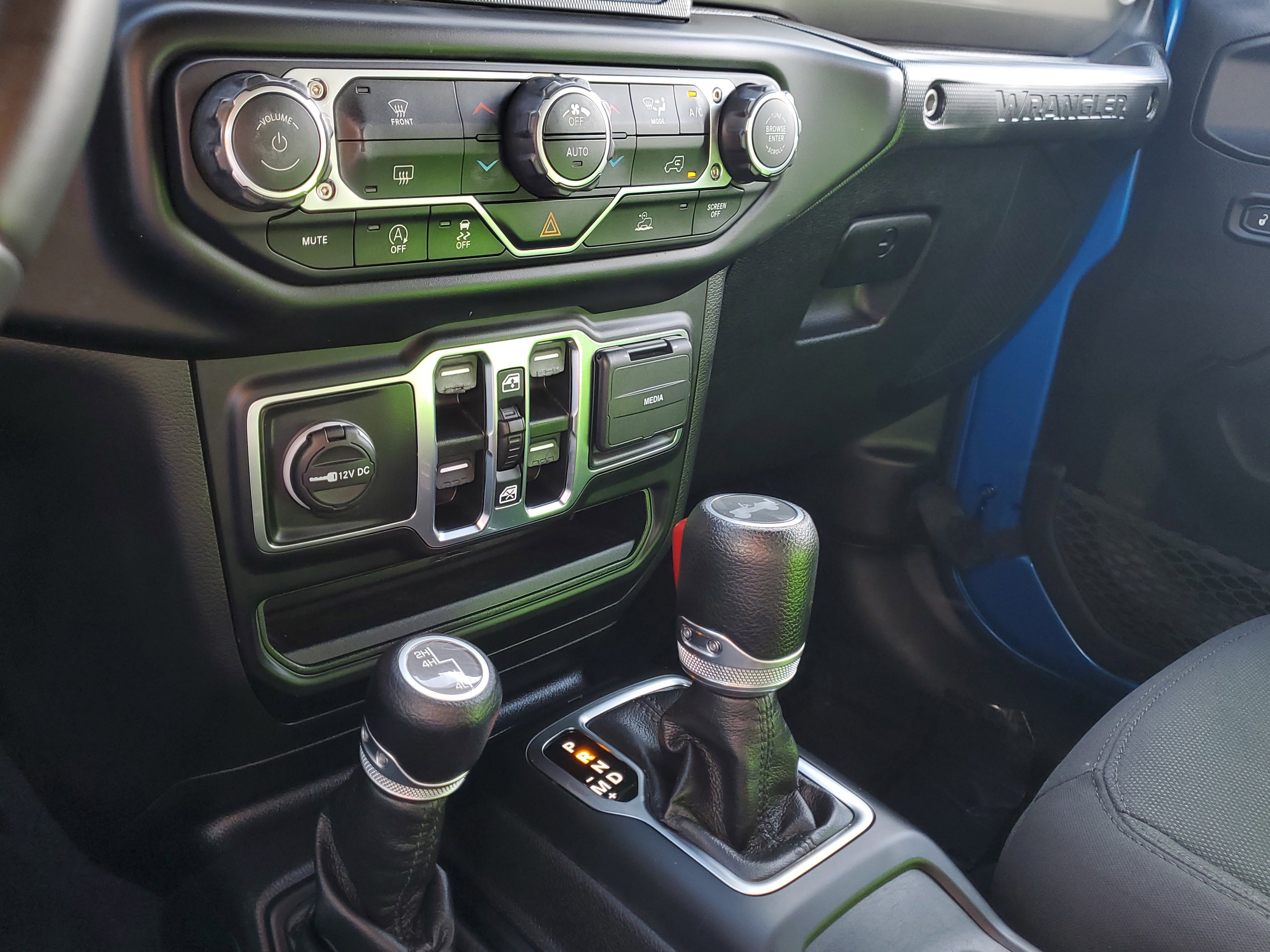 Used 2022 Jeep Wrangler Unlimited Sport image 29