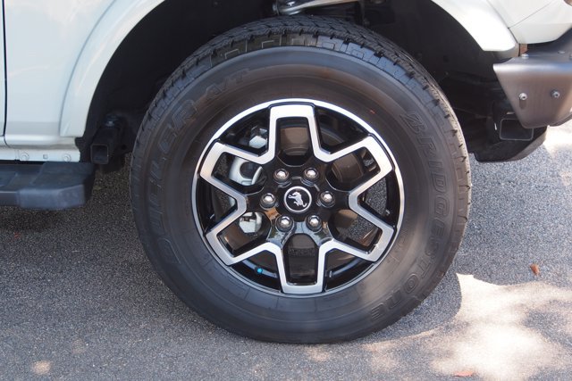 Certified 2023 Ford Bronco Outer Banks AWD/4WD image 9