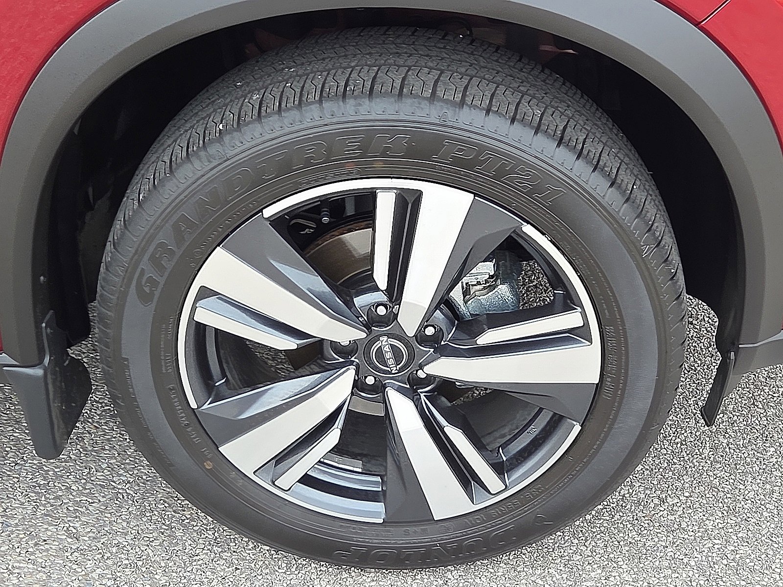 Used 2025 Nissan Rogue SL image 7