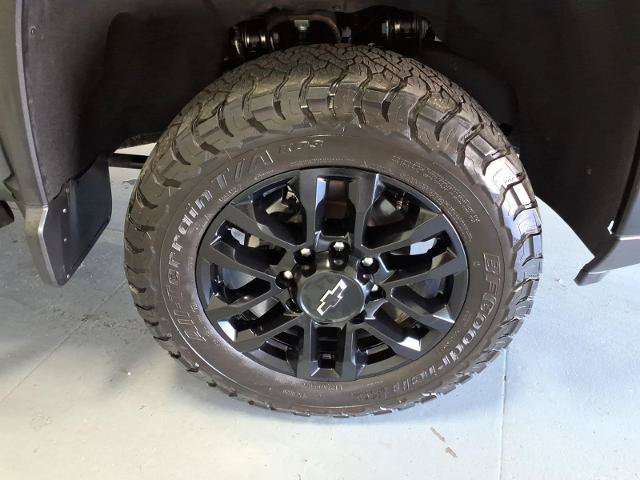 Used 2025 Chevrolet Silverado 2500 LTZ w/ Trail Boss Package AWD/4WD image 9